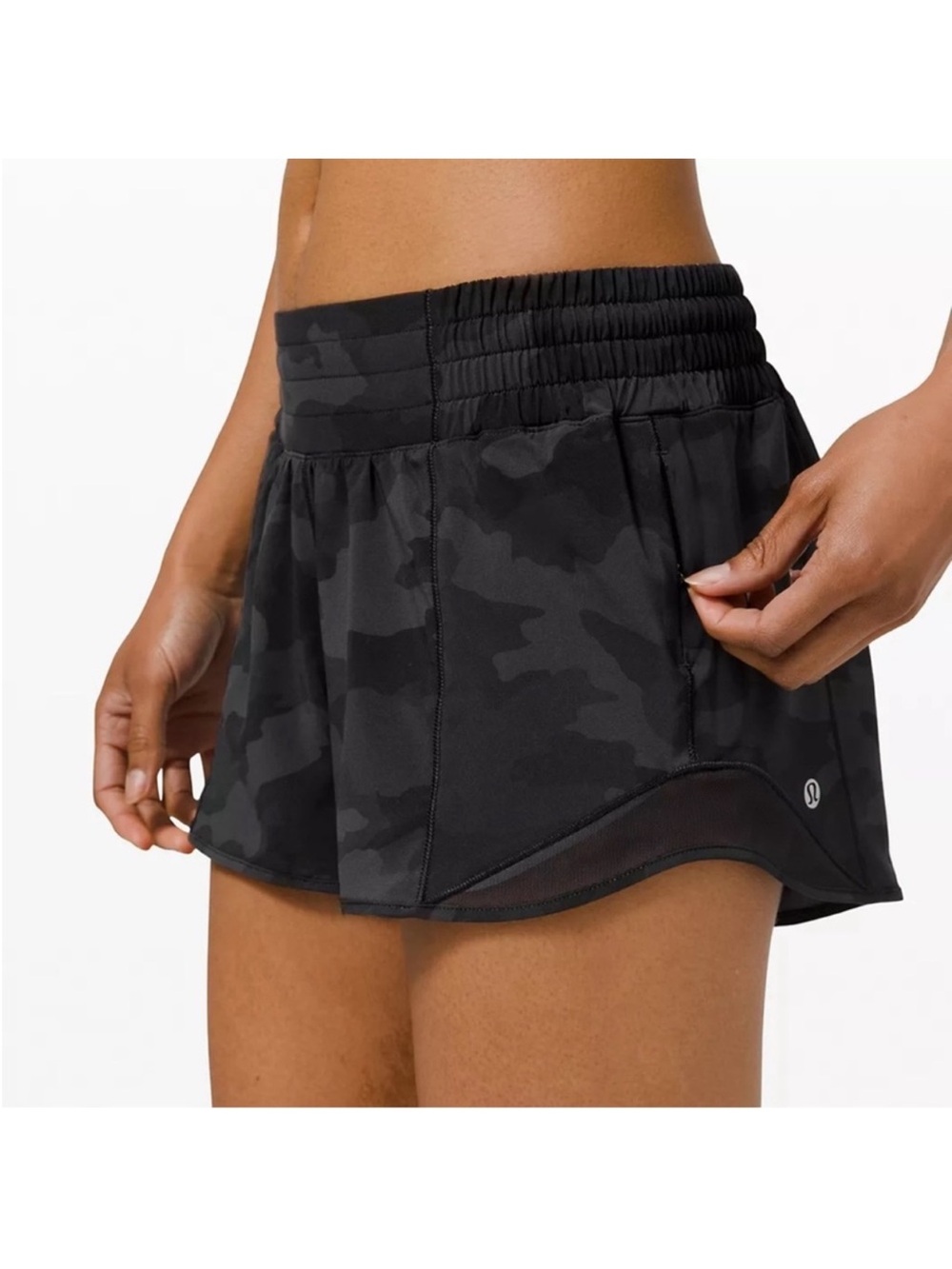 lululemon Hotty Hot Camo Black and Gray Shorts Women Size 6